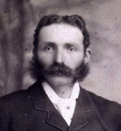 Photo of photos/Alexander McLennan i7145 - portrait_crop